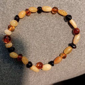Unisex 7 inch multi-colored Baltic Amber stretch bracelet